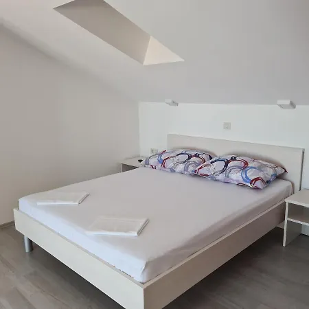 Apartmani Magas Selce Exterior photo