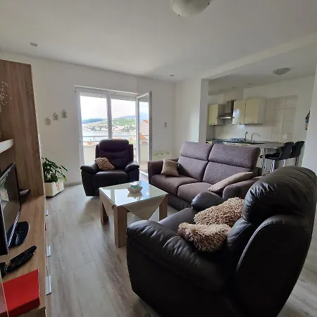 Apartmani Magas Selce Exterior photo