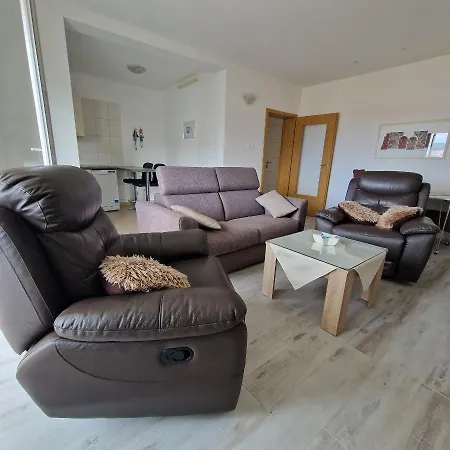 Apartmani Magas Selce Exterior photo