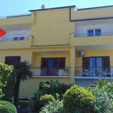 Apartmani Magas Selce Exterior photo