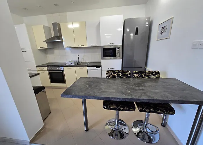 Apartmani Magas